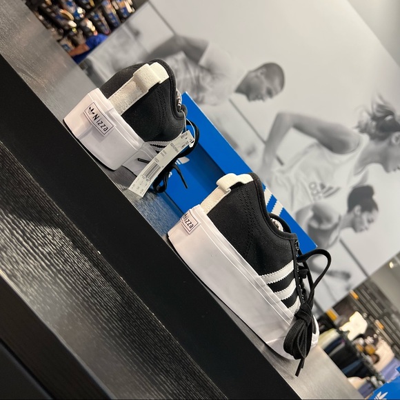 Adidas Test - Picture 6 of 6